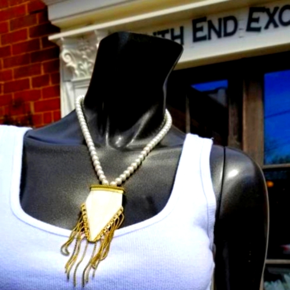 White Horn Pendant with golden Accents Necklace - Picture 13 of 16